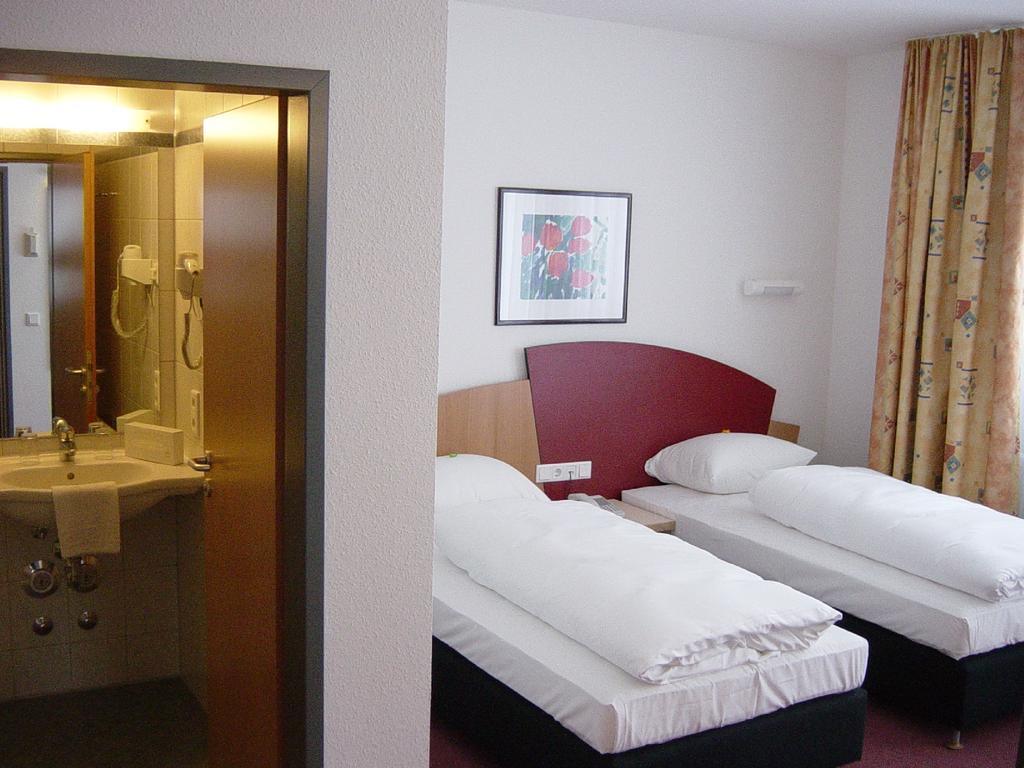 Arvena Reichsstadt Hotel Bad Windsheim Esterno foto